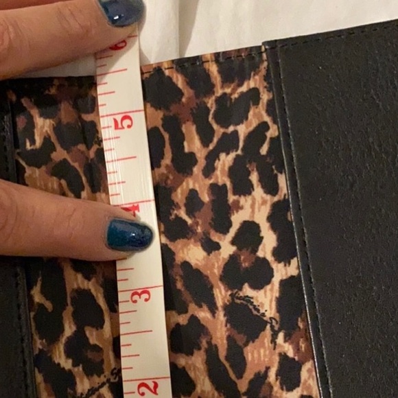 Victoria’s Secret Leather Passport & Card holder in black - Picture 8 of 11